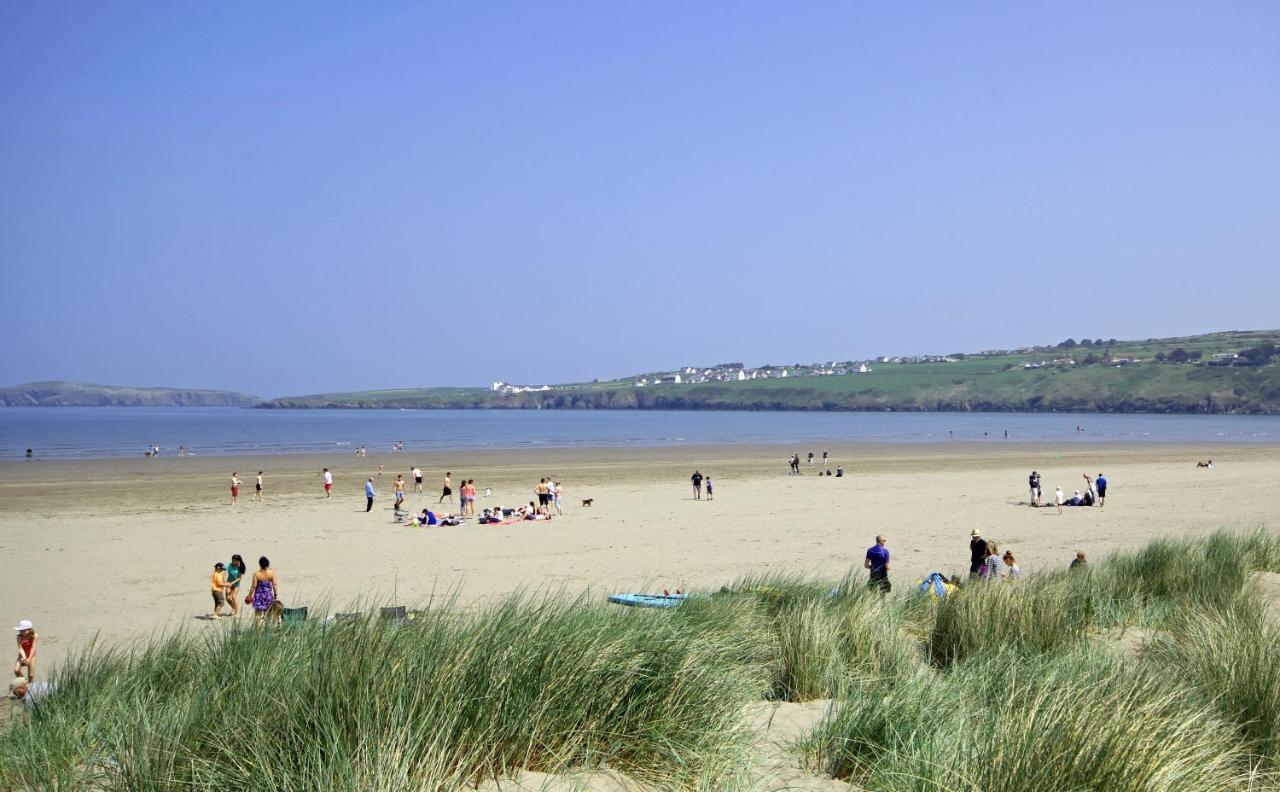 Cardigan Bay Holiday Park Habitación foto